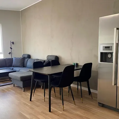 Brand-new 2025 Sunny Private Terrace - By The Sea Appartement Bergen